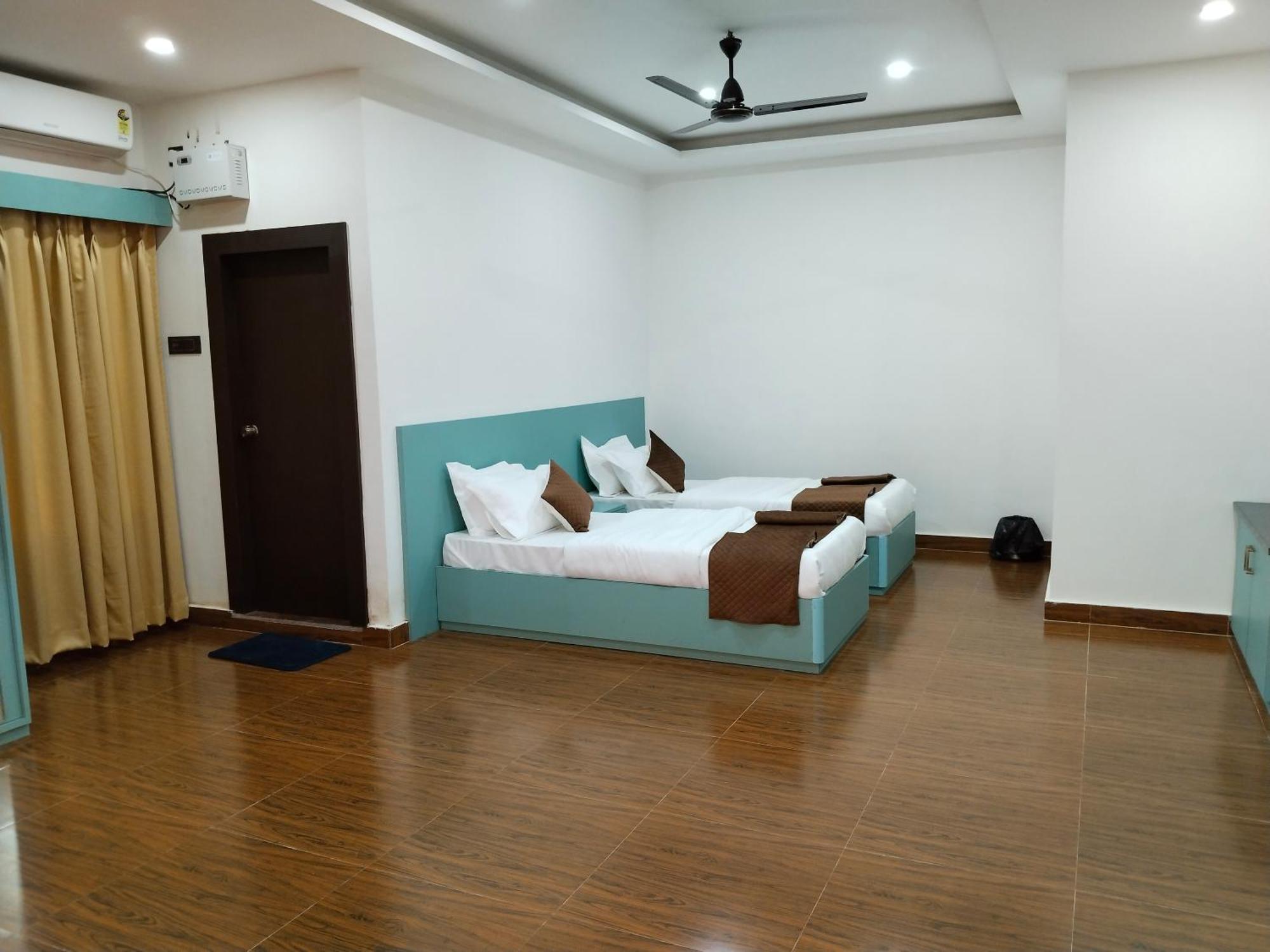 Griha Laxmi Hotel Dibrugarh Luaran gambar